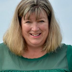 Meet your Posher, Kendra